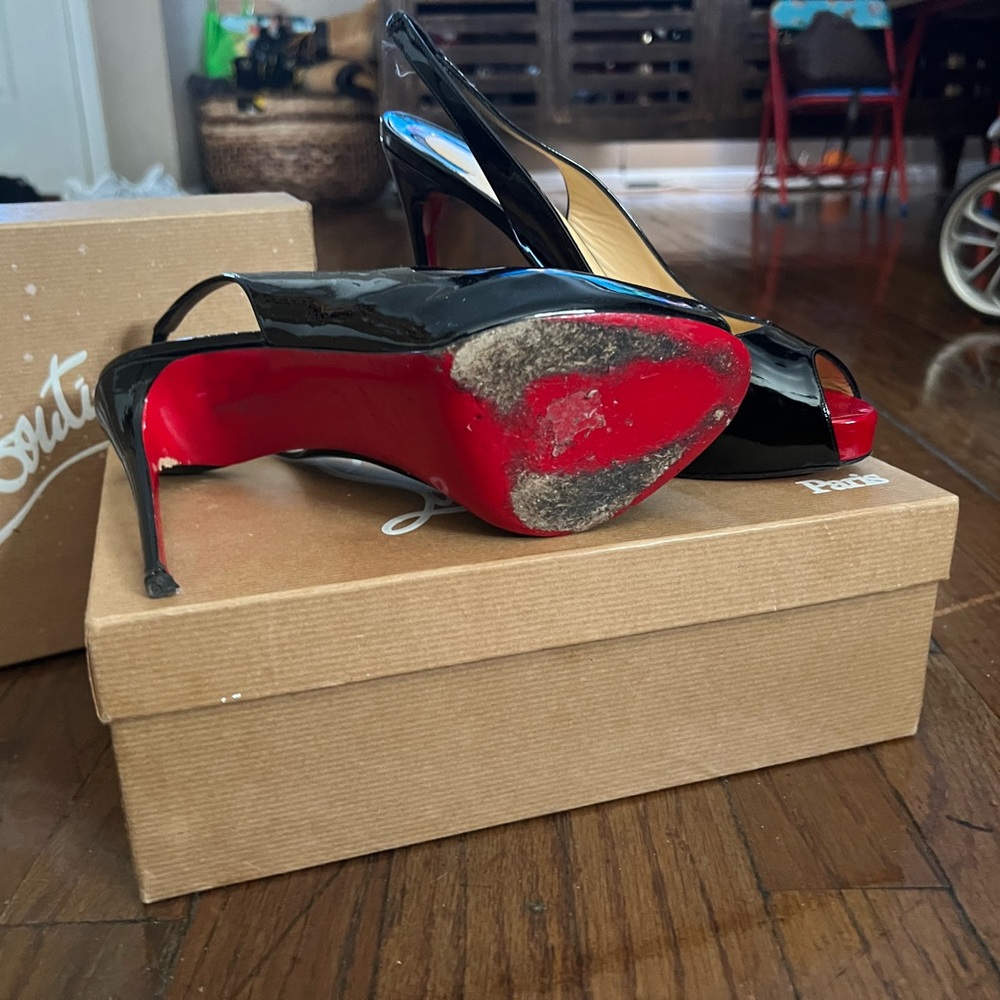 Heels - Picture 2 of 4
